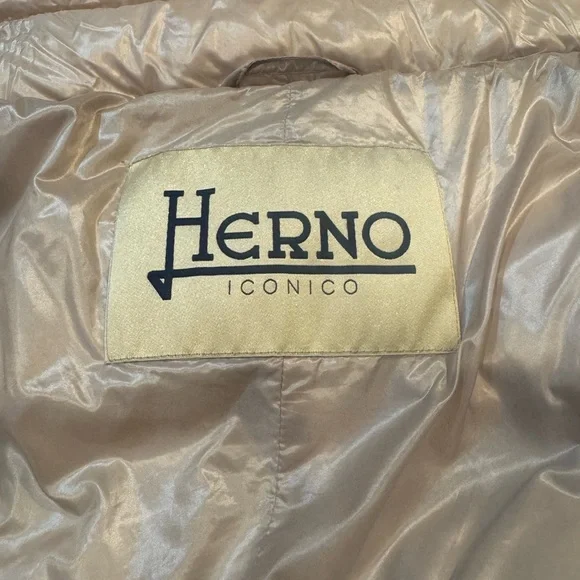 Herno Shimmering Gold Puffer Jacket with detachable Fox Fur Collar - Picture 15 of 16